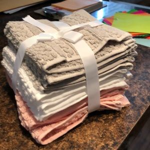 6 set of brand new hand towels